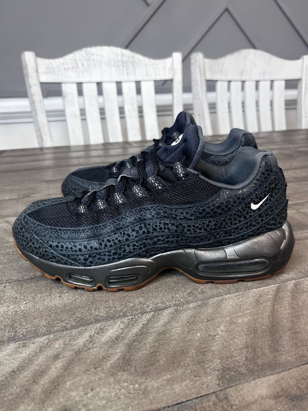 Nike Air Max 95 Premium
Hematite Safari Black
Women's Size 9.5